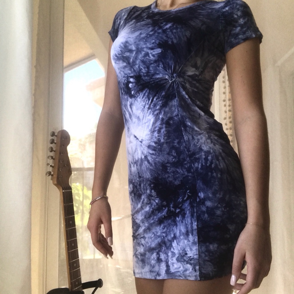 Blue tie dye bodycon dress